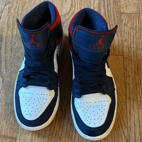 Nike Air Jordan’s size US7 men.   8.5 women - Picture 3 of 10